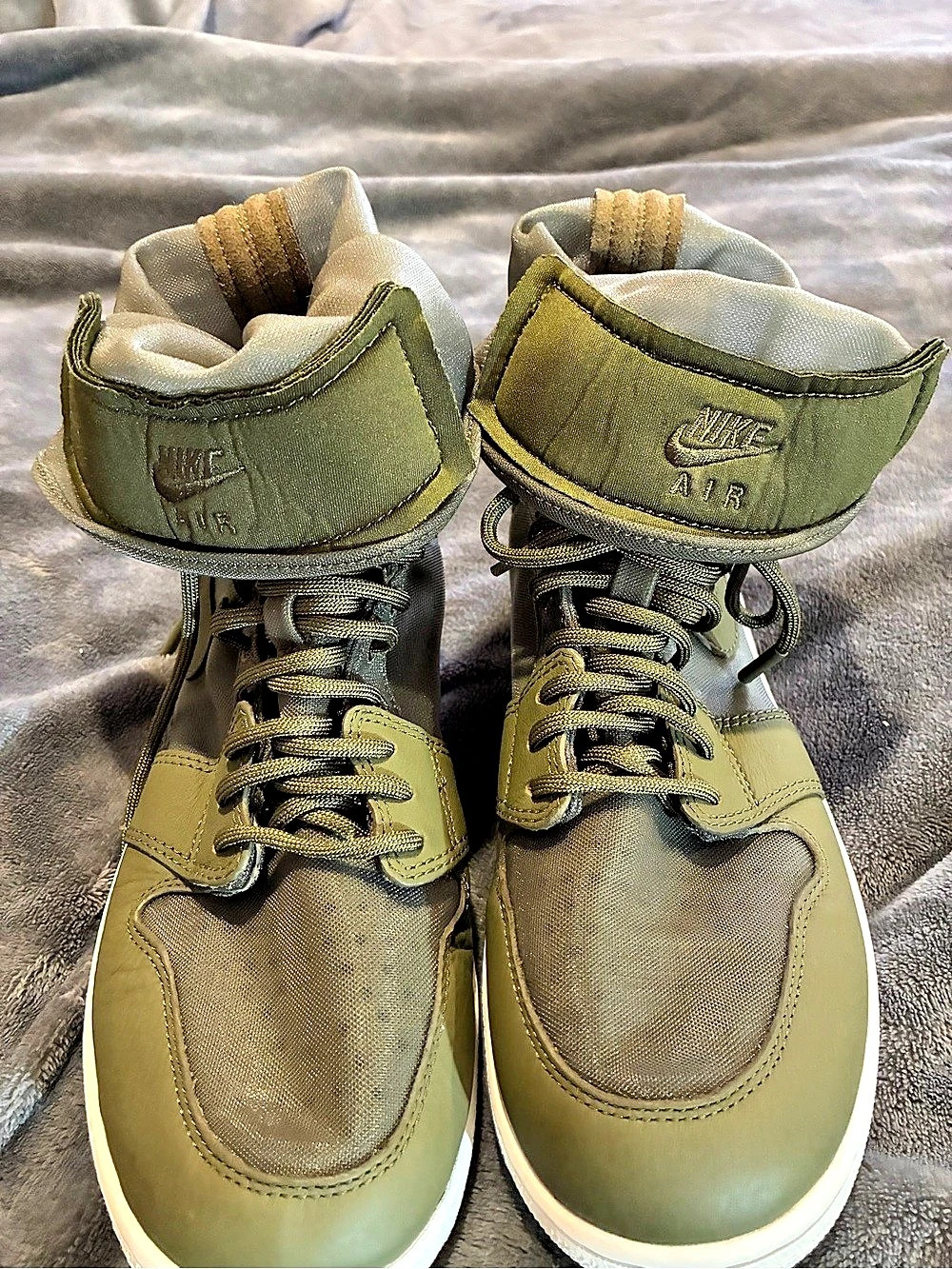 Jordan 1 Explorer XX-Olive, Womenโs 7